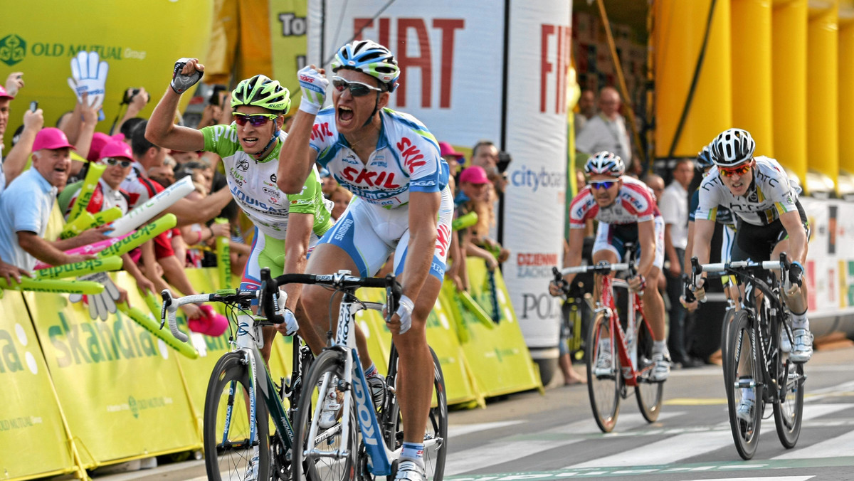 Opole zapłaci za przygotowanie mety wyścigu Tour de Pologne o 35 tysięcy zł mniej niż chciał organizator. Władze miasta podpisały umowę z firmą Lang Team, opiewającą na 344 tysiące zł. Te pieniądze stolica naszego regionu zapłaci między innymi za promocję w telewizji - podaje Radio Opole.