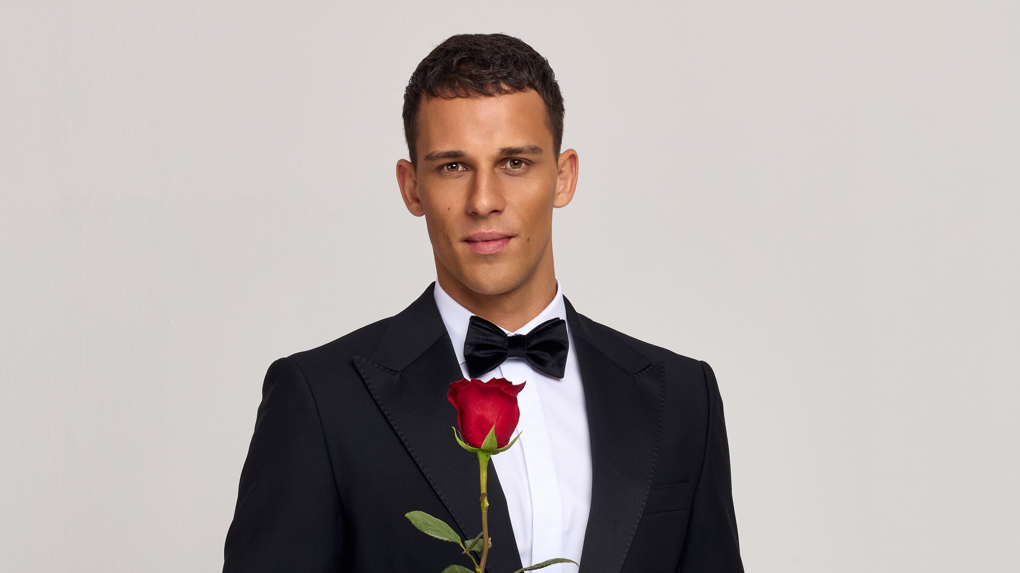 Ženíchom štvrtého ročníka šou Ruža pre nevestu sa stal Adrian Chabada.