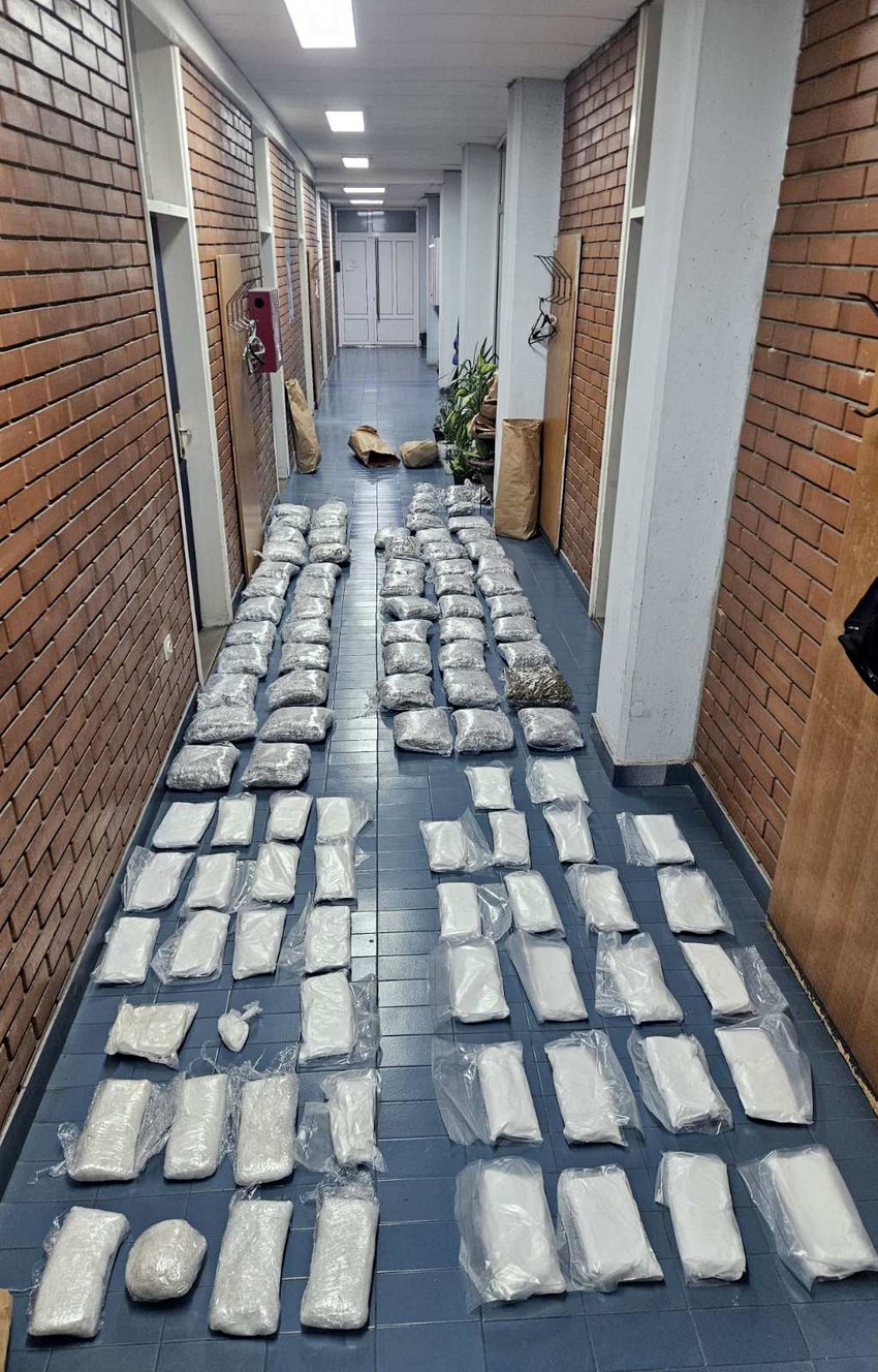 S.Mitrovica: Zaplenjeno preko 100 kilograma narkotika, uhapšene dve osobe