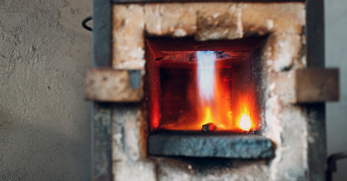 Całkowity zakaz palenia w tych piecach już od stycznia 2026. Inaczej grozi kara grzywny 5000 zł