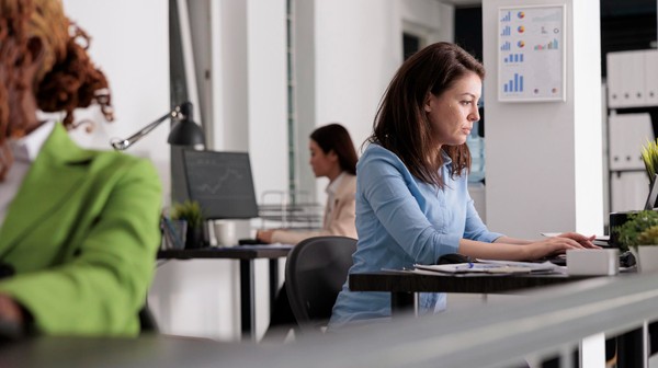 Strona internetowa jobmapa.gupkrakow.pl to nowy projekt stworzony w Grodzkim Urzędzie Pracy w Krakowie po to, by ułatwić osobom poszukującym pracy znalezienie właściwej oferty w najbliższej dzielnicy.