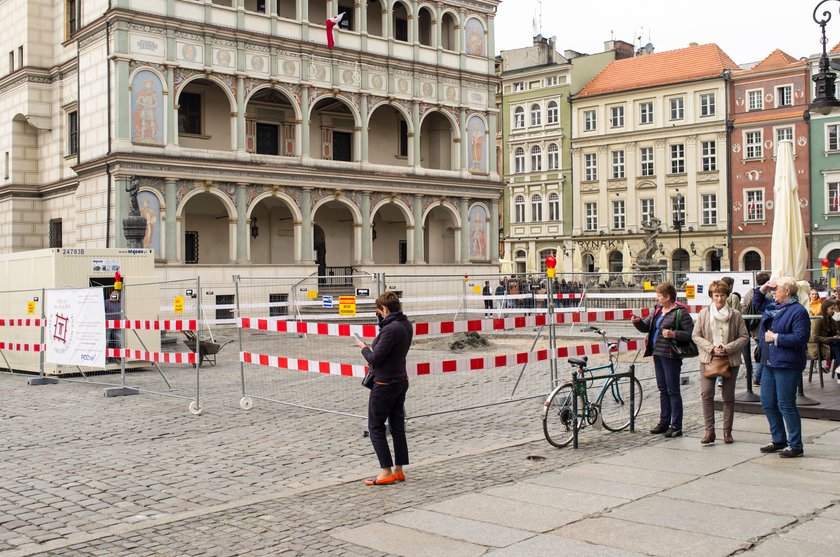 Wielka dziura na Starym Rynku