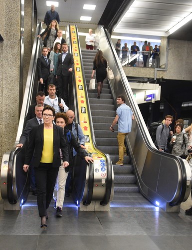 Ewa Kopacz na Dworcu Centralnym