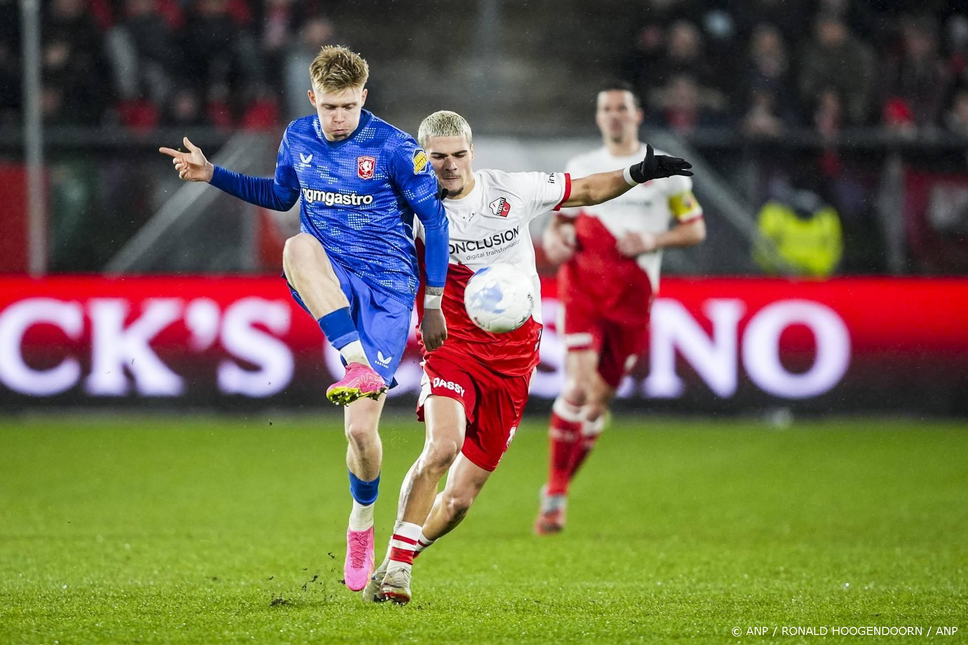 Late comeback bij Utrecht: FC Twente bereikt kwartfinale KNVB-beker (1-2)