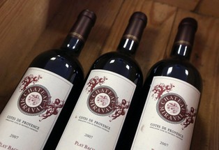 Wino Jolie i Pitta sprzedane w ciągu pięciu godzin