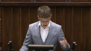 Licealista zwrócił się w Sejmie do polityków. "Przebija się chamstwo" [WIDEO]