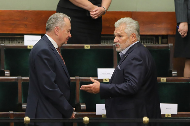 Były prezydent RP Aleksander Kwaśniewski na sali obrad Sejmu w Warszawie