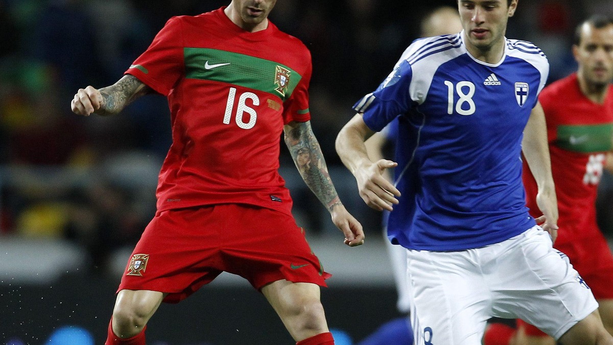 Zespół Portugalii, pozbawiony swego lidera Cristiano Ronaldo, pokonał zespół Finlandii w Aveiro 2:0. Obydwa gole dla gospodarzy zdobył piłkarz FC Porto, Ruben Micael.