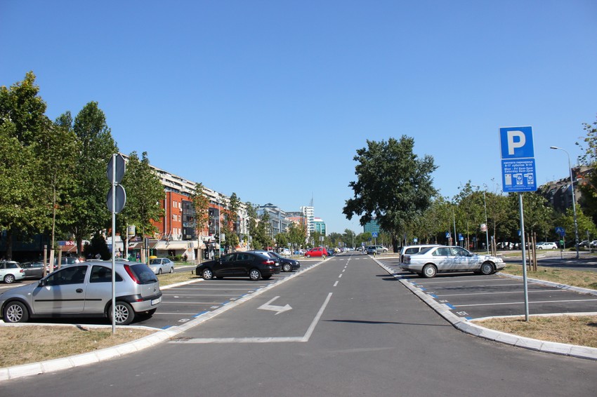 Otvoreno parkiralište na Novom Beogradu