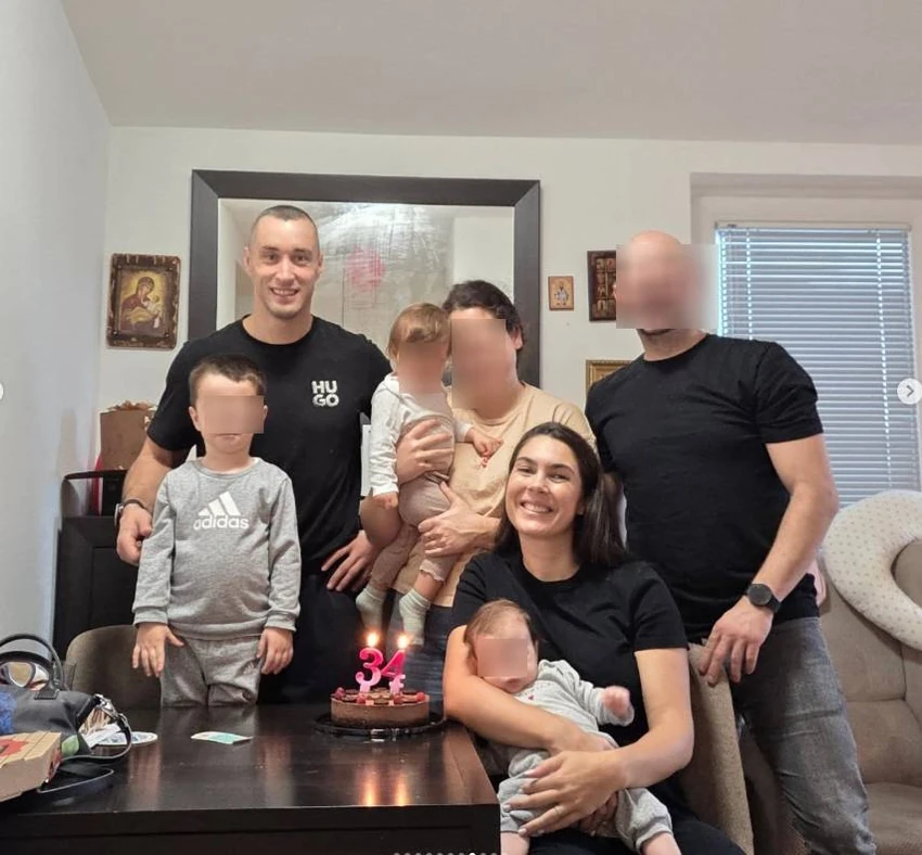 Milica Mandić sa porodicom 