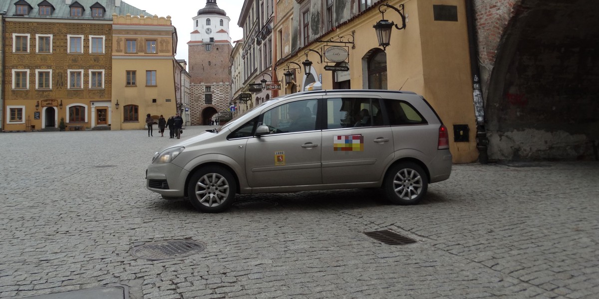 Od 1 kwietnia taksówki nie wjadą w dzień na Stare Miasto 