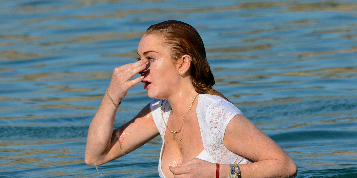 Lindsay Lohan, Grecja, plaża, bielizna, morze, wakacje, urlop