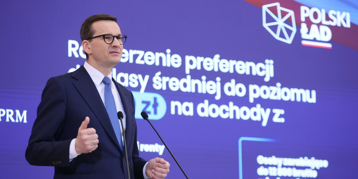 Premier Mateusz Morawiecki podczas konferencji w styczniu 2022 r.