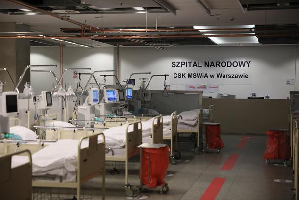 Tymczasowy szpital zakaźny na Stadionie PGE Narodowym w Warszawie, 18 listopada 2020 r.