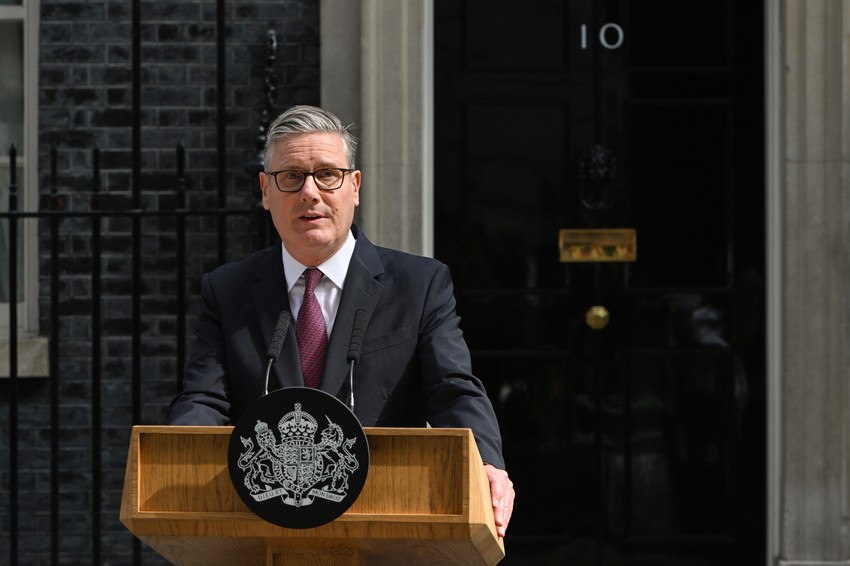 Kir Starmer objavio je danas da podnosi ostavku na funkciju premijera Velike Britanije i lidera Laburističke stranke