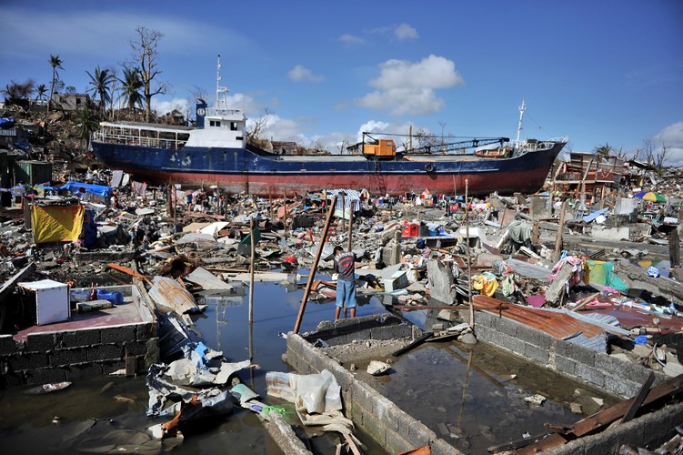 Filipiny po przejściu tajfunu
