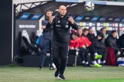 Trener Legii: Nikt przed nami się nie położy. Każdy na nas dodatkowo się "napina"