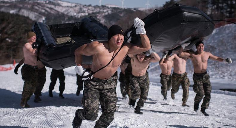 Shirtless Marines hold merciless snow training session in sub-zero temps