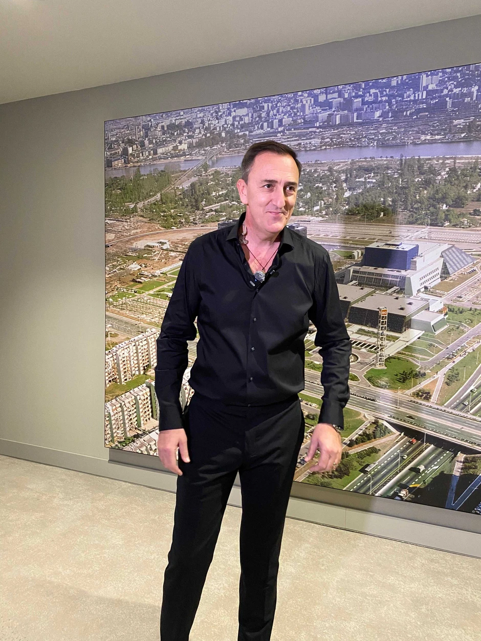 Sergej Ćetković 2010. godine usvojio je devojčice 