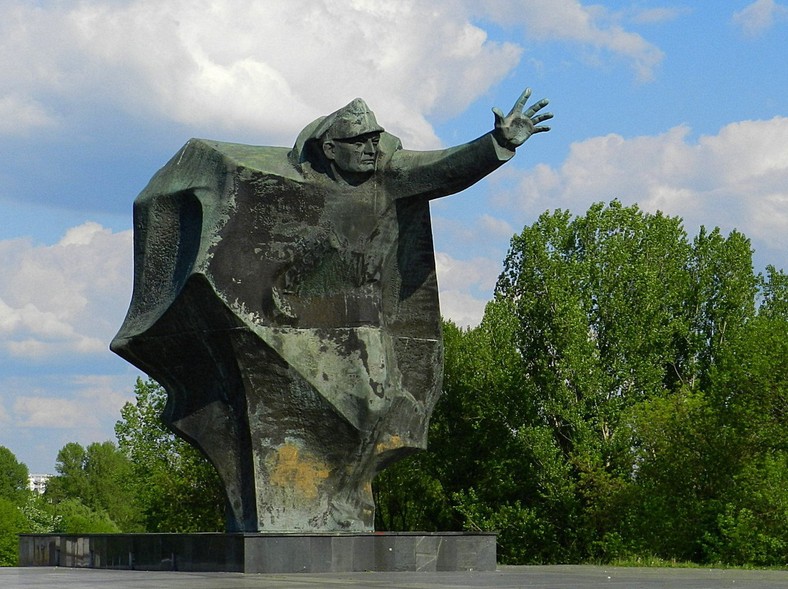 Pomnik Kościuszkowców - czyli pięć piw, fot. Bartosz Morąg, fotopolska.eu