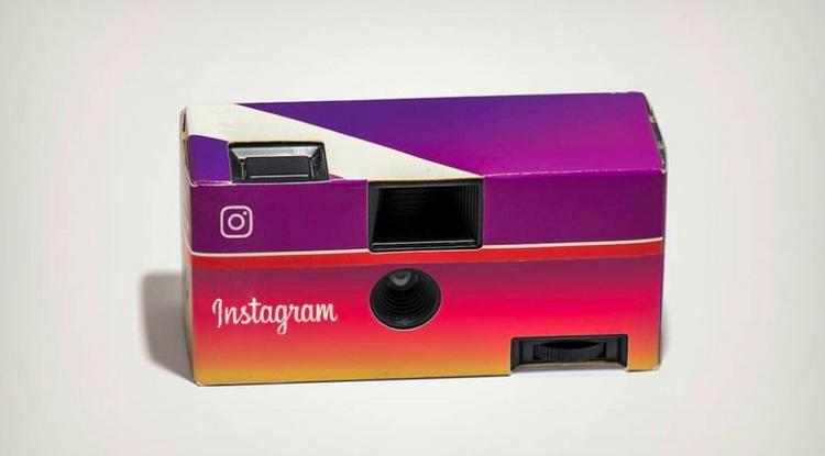 Az instagram egy old school fényképező gép lenne a 90-es években.
