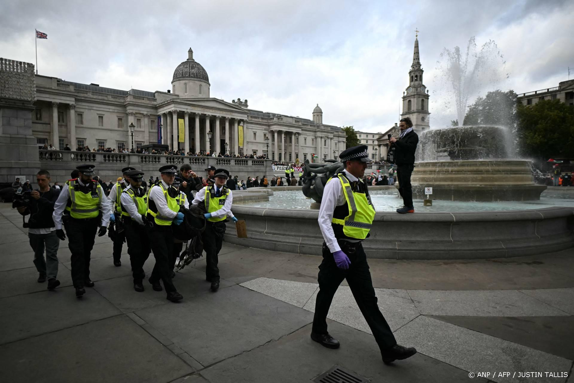 VK geeft politie nieuwe bevoegdheden tegen protesten