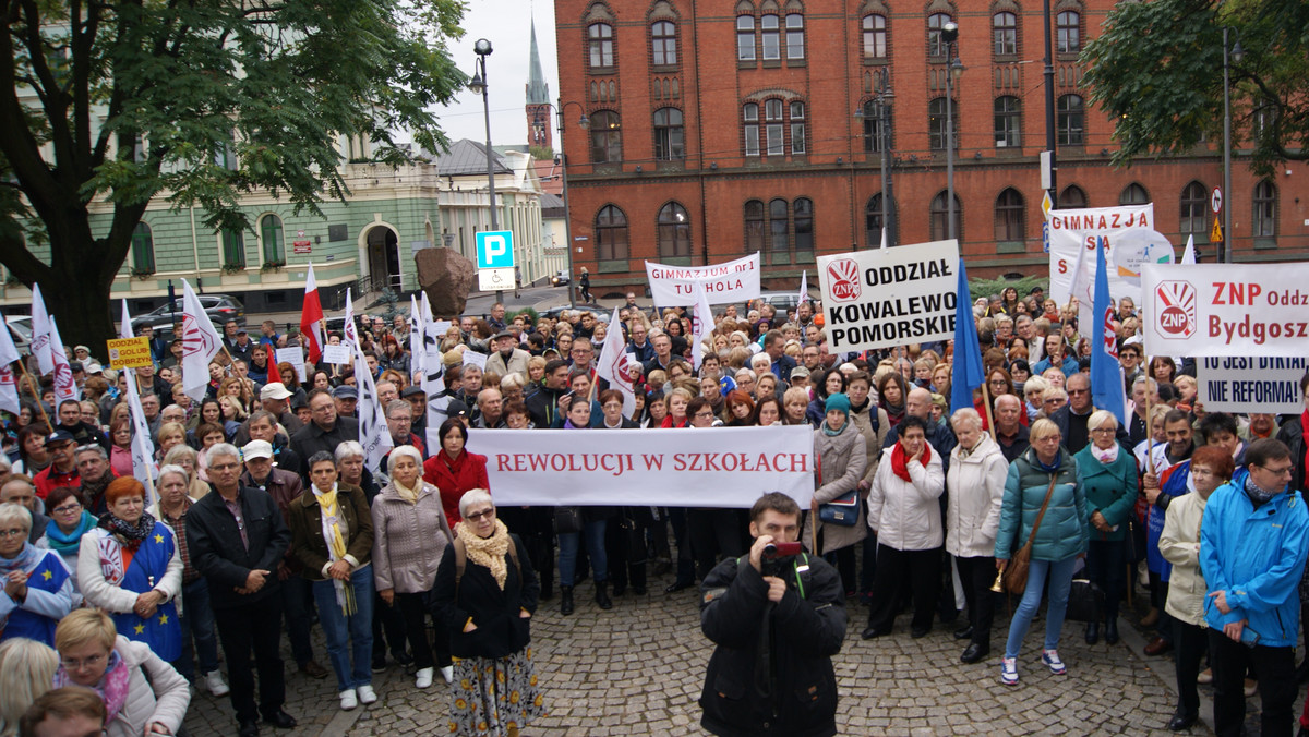 Protest ZNP przeciwko reformie edukacji