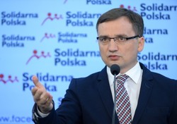 Ziobro przeciwny kwotom imigracyjnym. "Napływ muzułmanów oznacza konflikty"