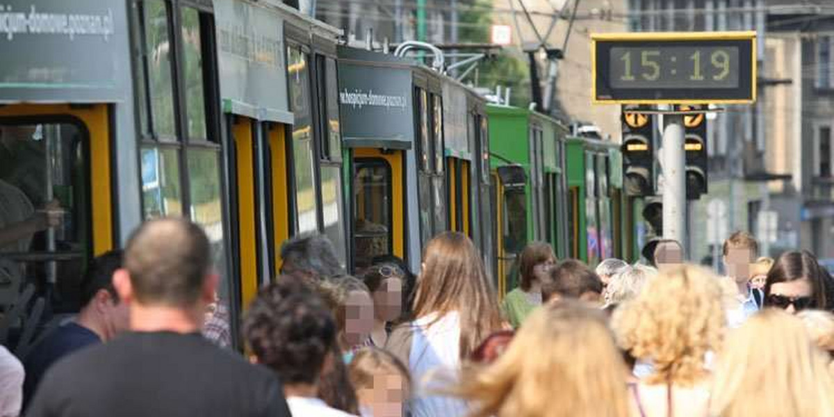 Likwiduja miejsca w tramwajach