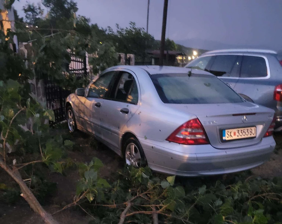 Vetar je nosio sve pred sobom