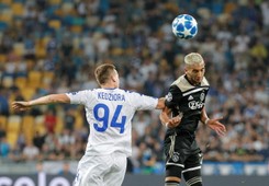 Kędziora i Kądzior nie zagrają w Lidze Mistrzów. Ajax, Young Boys i AEK Ateny w fazie grupowej