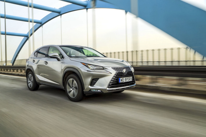 Lexus NX 300 AWD - mocny i komfortowy