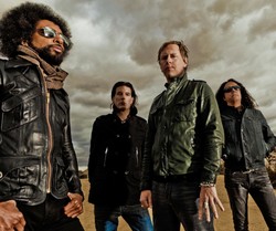 Alice In Chains przedstawia "Stone"
