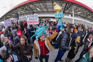 Dekret Trumpa i zakaz wjazdu dla imigrantów. Biznes protestuje