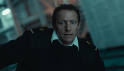 Zagrał jedną z głównych ról w najnowszym serialu Netflixa. Kim jest Konrad Eleryk?