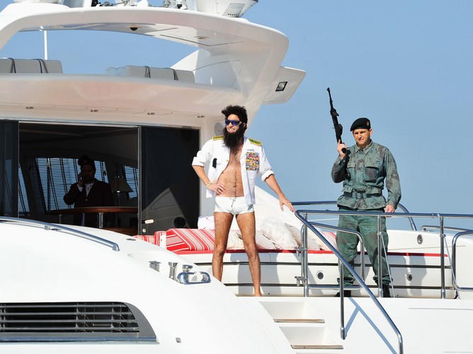 Mordercze show Sachy Barona Cohena w Cannes