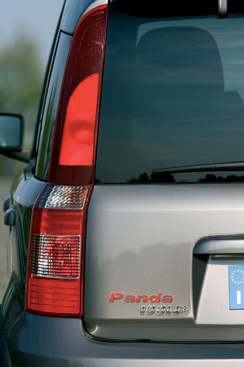 Fiat Panda 100HP - Wyścigowe pudełko