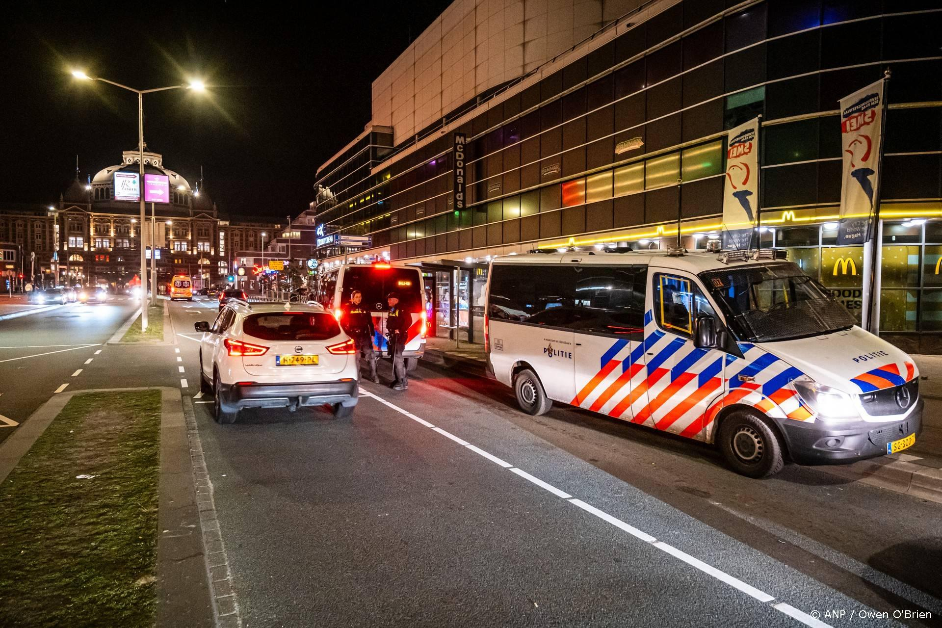 Politie toont beelden verdachten rellen Scheveningen