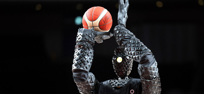 Tokio 2020: Toyota zaprezentowała grającego w koszykówkę robota. Jego umiejętności robią wrażenie [WIDEO]