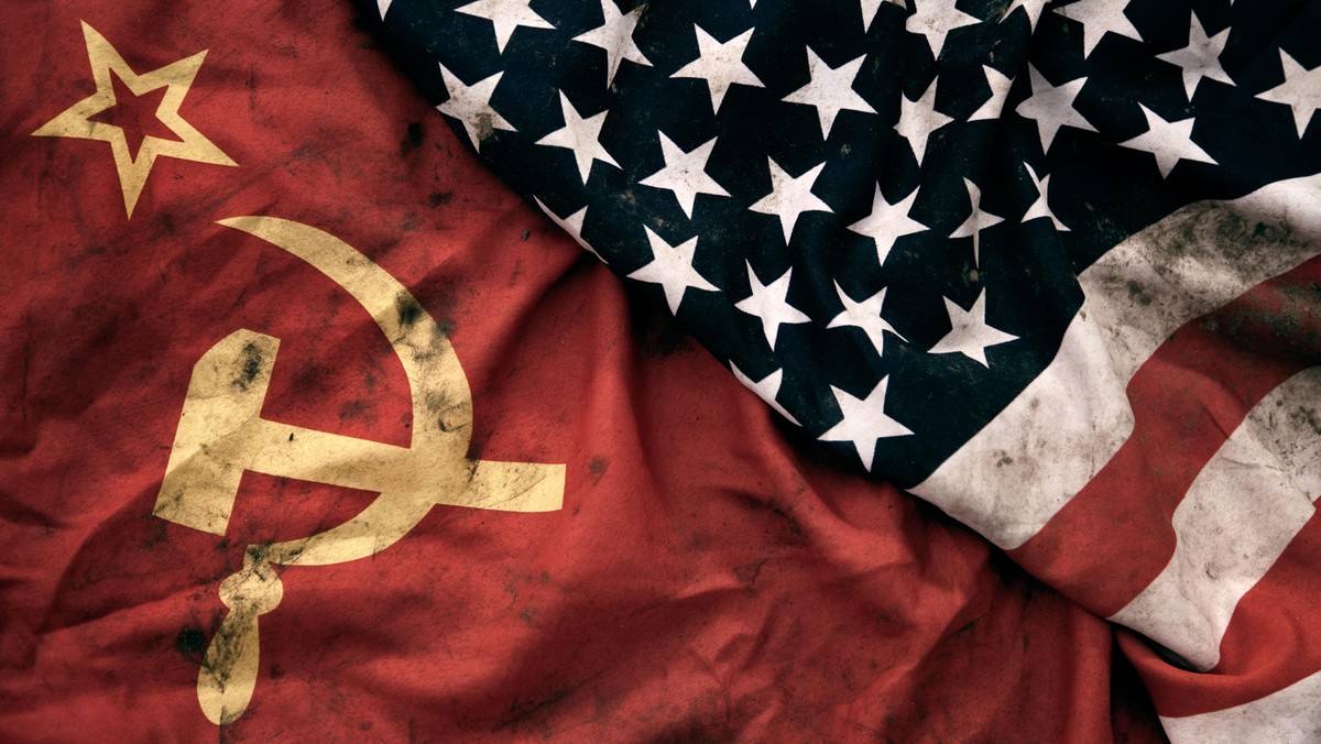 Grungy Flags of Soviet Union and USA