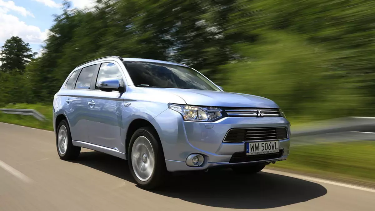 Wygodny SUV pod napięciem - Mitsubishi Outlander PHEV