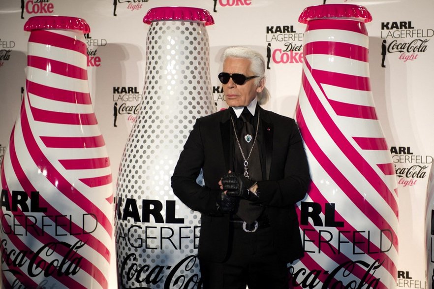 Karl Lagerfeld, impreza Coca Cola Diet, Paryż 2011 r.