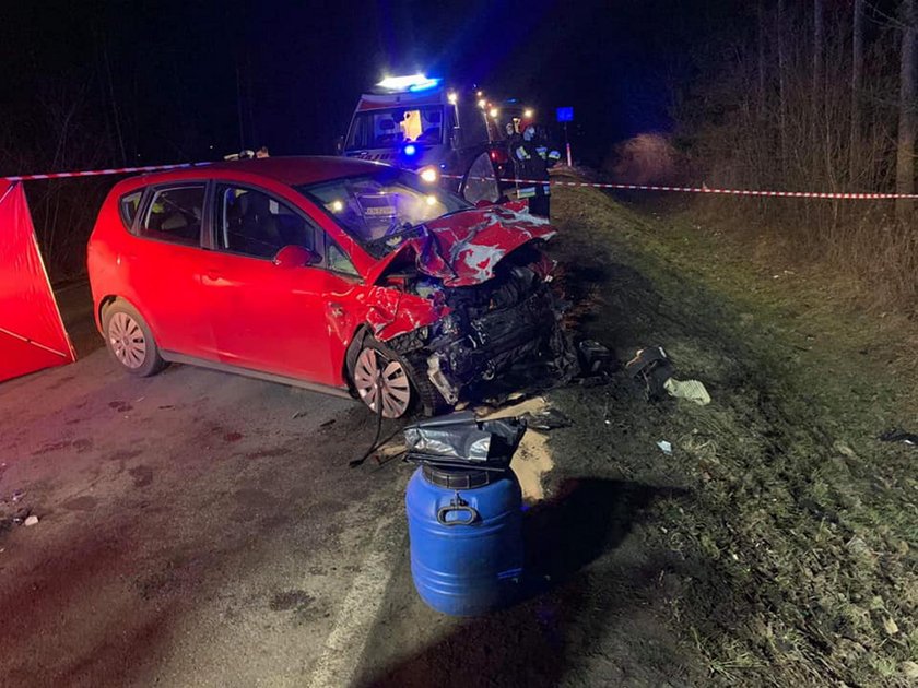 Tragiczny wypadek w Starym Sączu. Nie żyją dwie młode dziewczyny