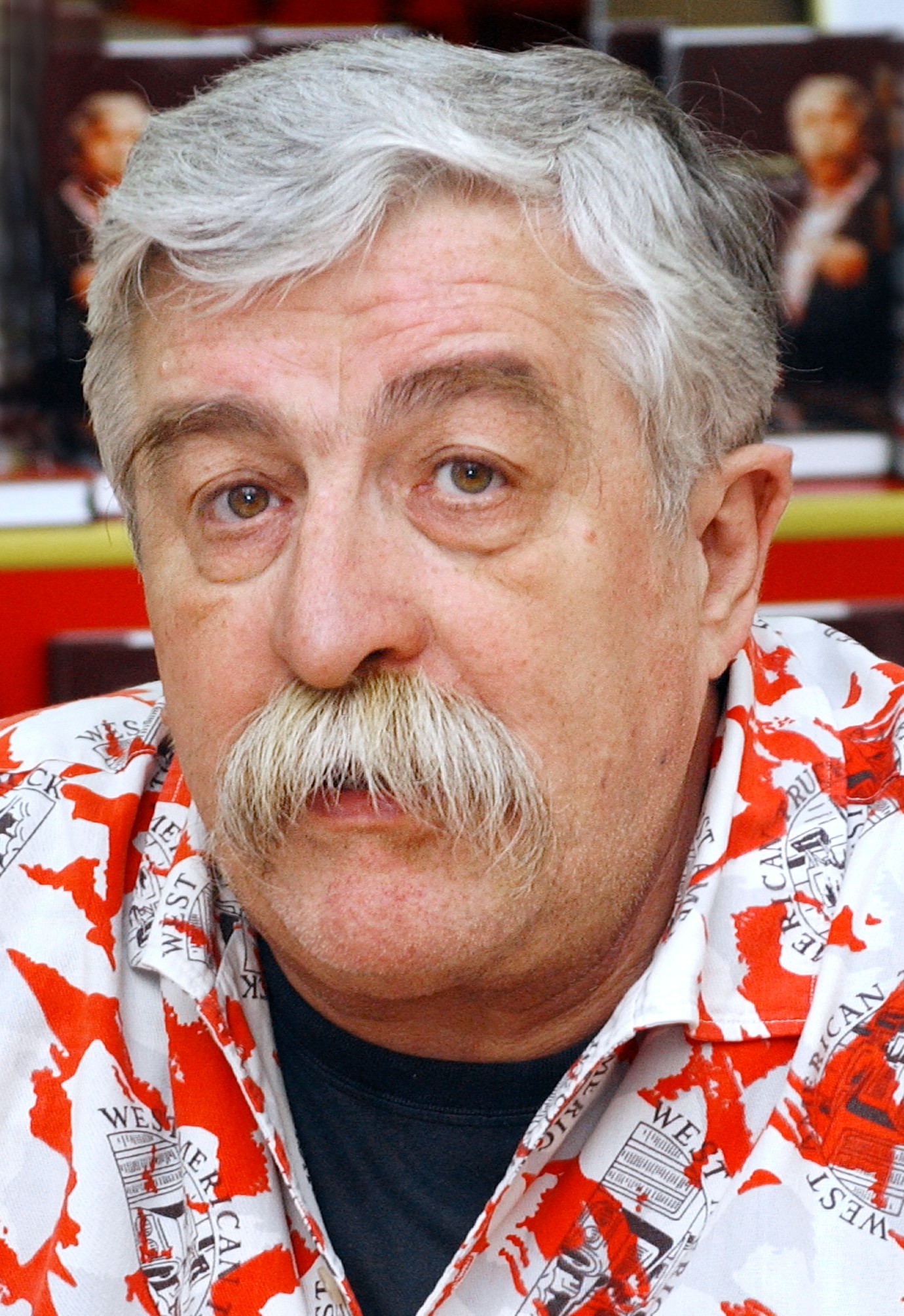 Významný slovenský satirik, humorista, divadelný a filmový herec, spisovateľ a publicista Július Satinský.