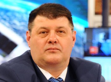 LAPSUS PREDRAGA SARAPE NA VELIKI PRAZNIK NAPRAVIO BURU: Pomešao datume, pa se obrukao pred MILIONSKIM AUDITORIJUMOM