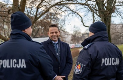 Warszawski ratusz przekazał mieszkania dla policjantów...