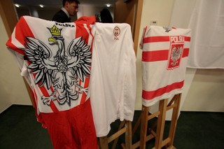 PO o powrocie orzełka na koszulki polskiej reprezentacji: dobrze, że PZPN wycofał się z bzdurnej decyzji