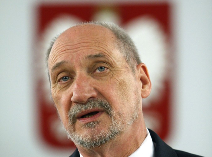 Antoni Macierewicz -1 proc.