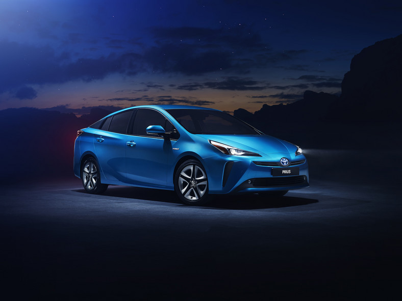 Toyota Prius AWD-i Hybrid 