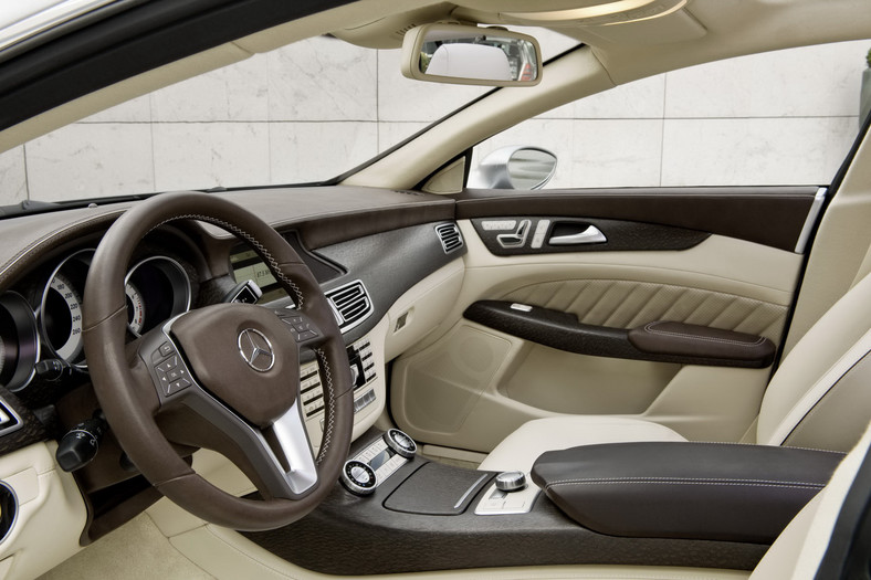 Pekin 2010: Mercedes-Benz Shooting Break Concept - nowy CLS jako sportowe kombi